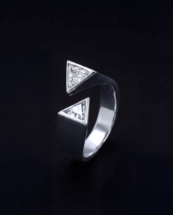 TRIANGLE Open Ring