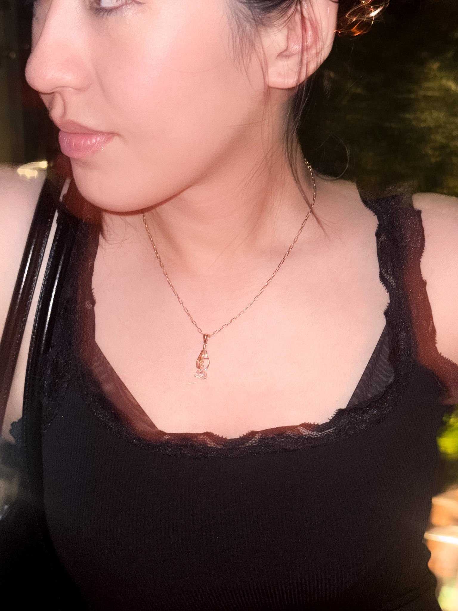 The Romantic Claw Pendant Necklace