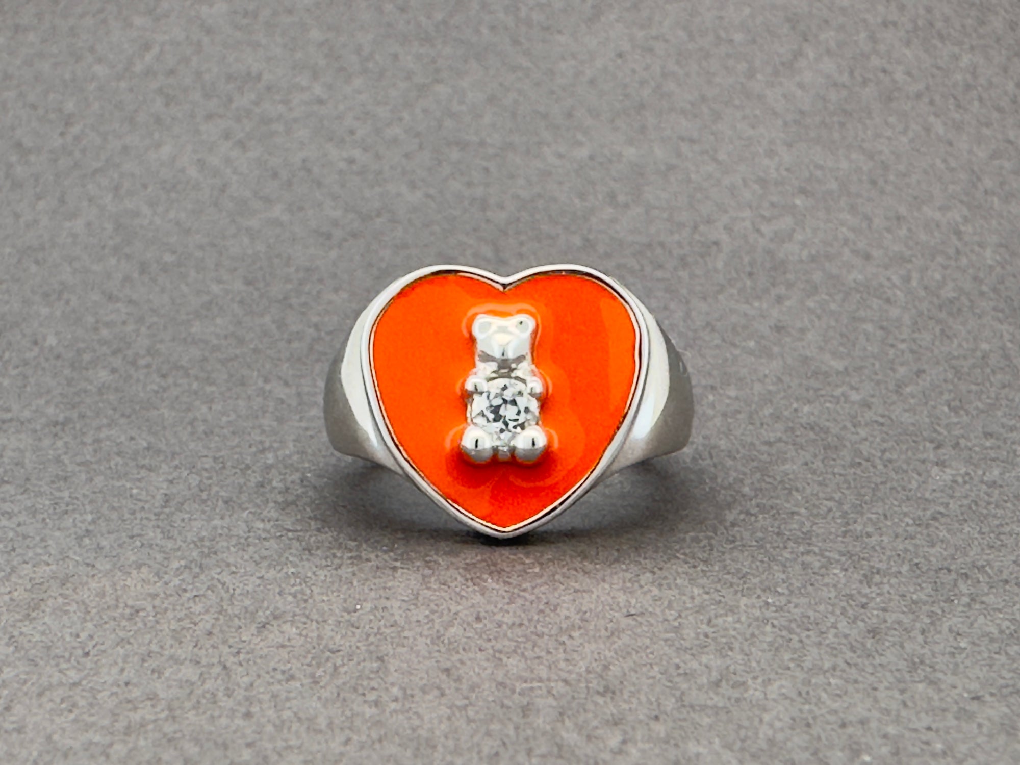 Love Gummy Signet Ring