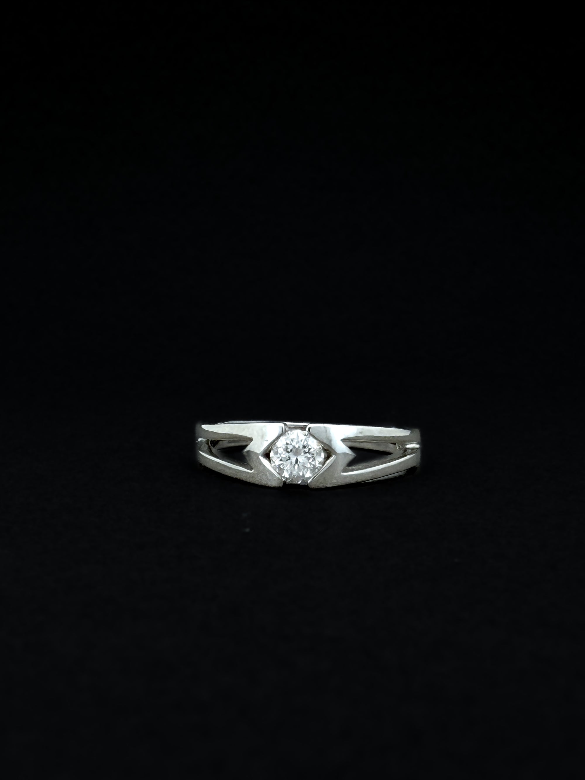 Vintage Solitaire Diamond Ring