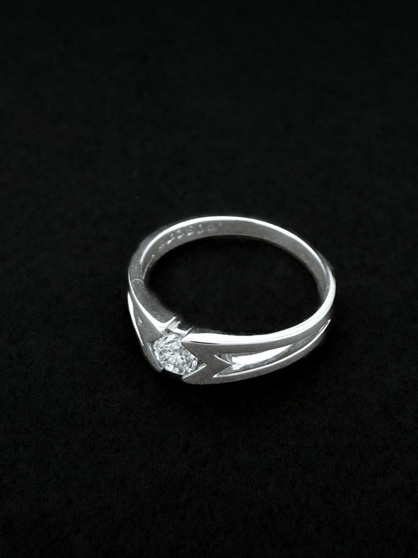 Vintage Solitaire Diamond Ring