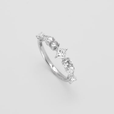 Carat-Mash Diamonds Ring